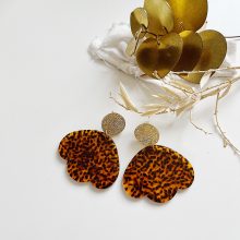 Boucles d’Oreilles « Jolie Pétale » (Motif Marron – Support Paillette)