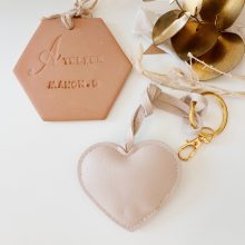 Porte-Clé / Accessoire de sac : « Big Coeur » – Beige