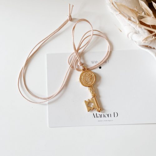 Collier "Grigri - Pendentif Clé" – Image 2