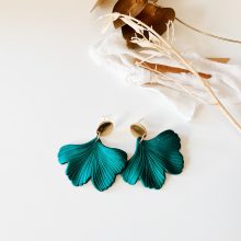 Boucles d’Oreilles « Ginkgo » (Vert Reflet)
